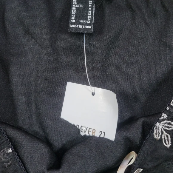 Forever 21 Mesh Maxi Skirt Womens M Black Embroidered Floral Whimsigoth Romantic - Picture 4 of 13